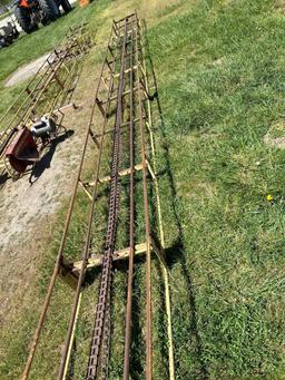 40ft hay elevator - New Holland