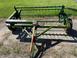 Pequea 710 Hay Fluffer Tedder