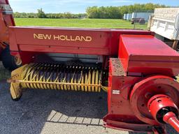 New Holland hayliner 315 Baler with chute