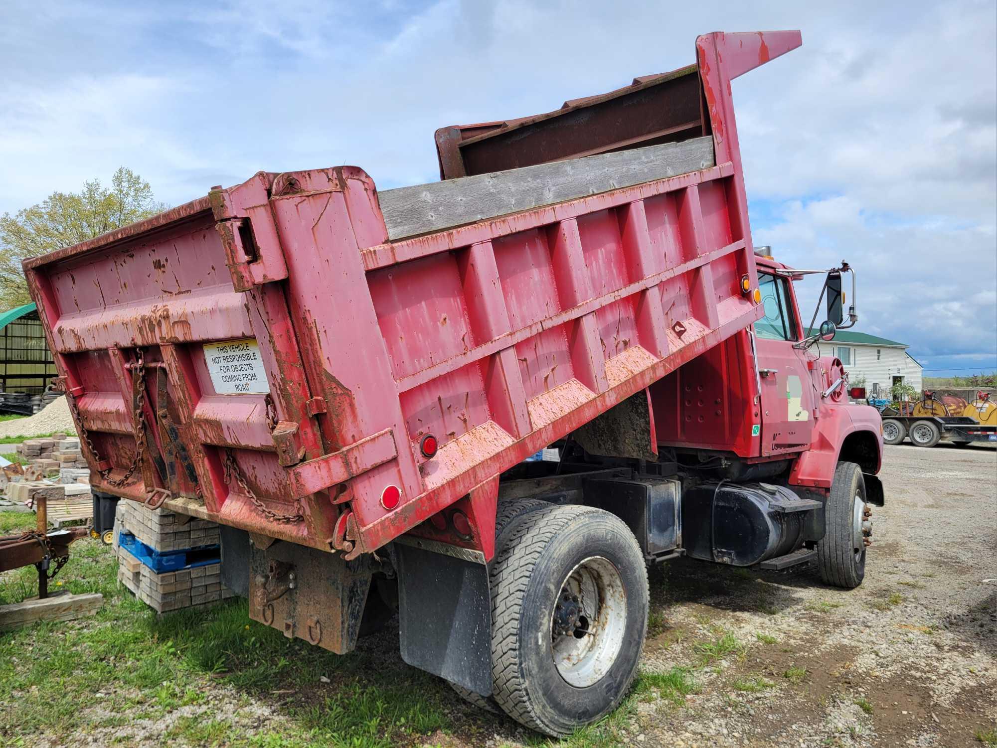 1990 Ford L8000 Dump Truck 268,902miles