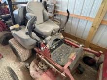 CINCINNATI OHIO / Toro diesel Zero turn riding mower