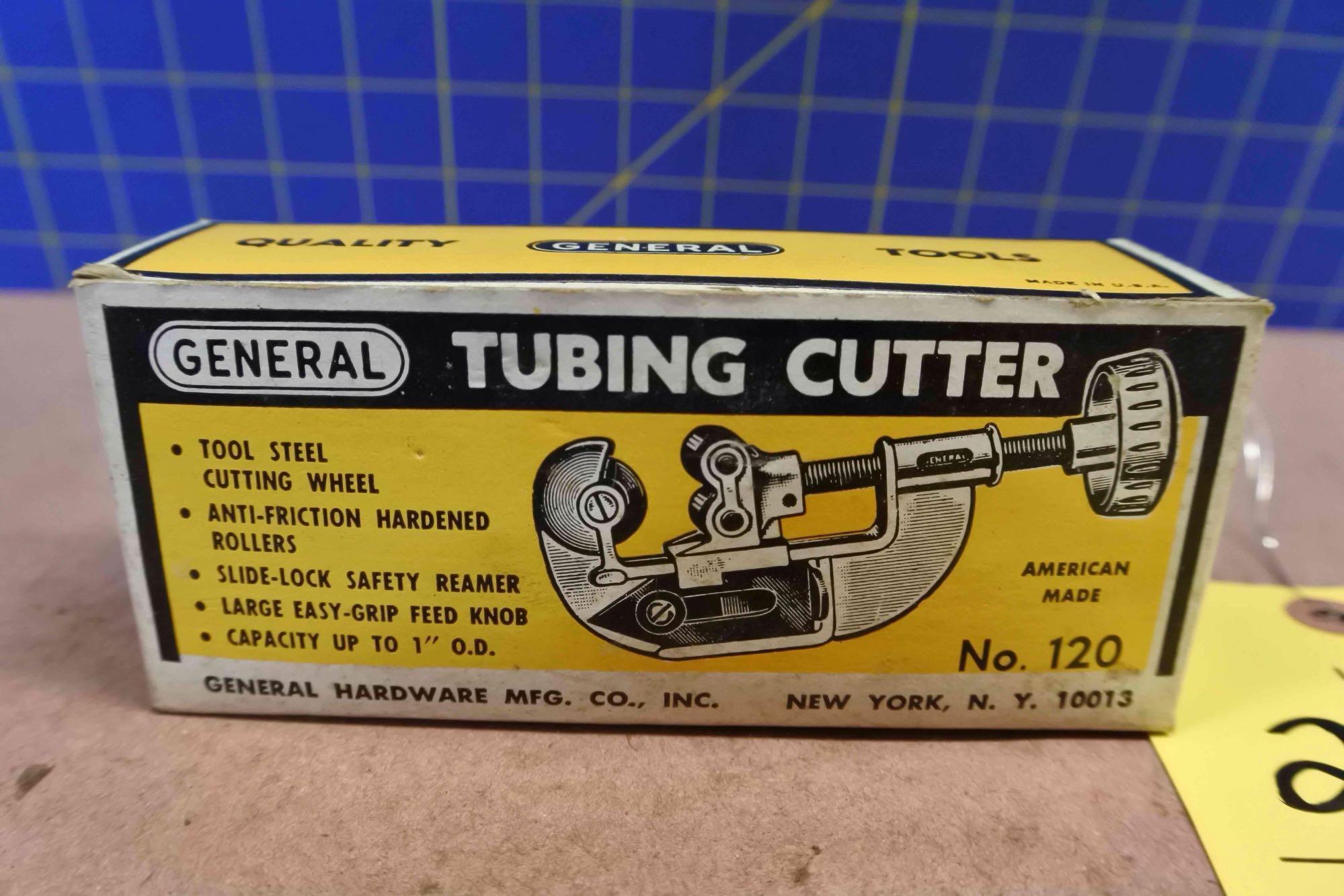 2 Nice New Pipe Cutters General