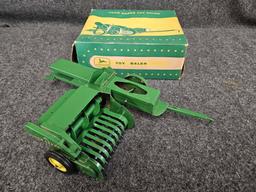 John Deere 14T Baler - Blue Pickup Teeth in Original Box