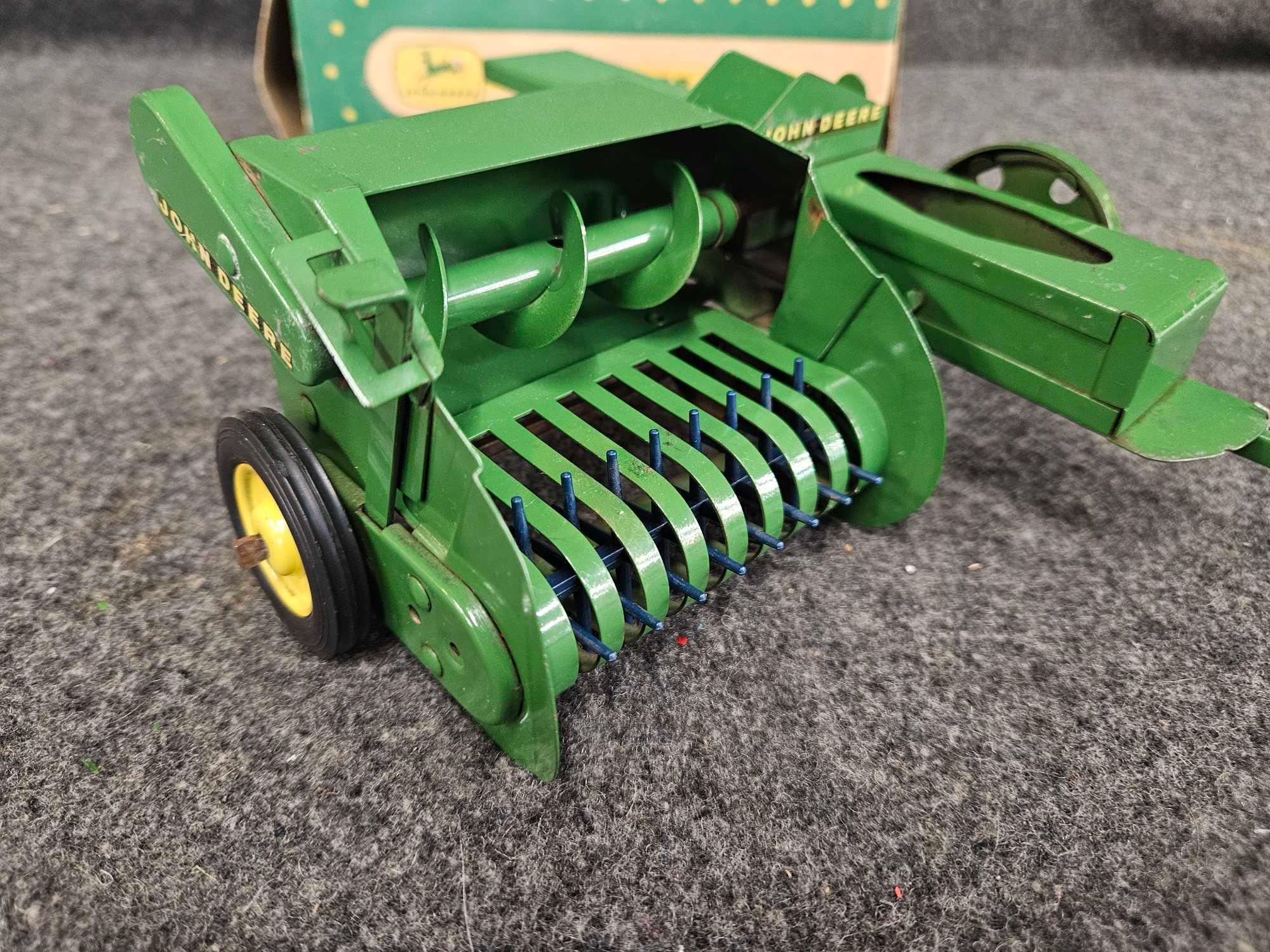 John Deere 14T Baler - Blue Pickup Teeth in Original Box