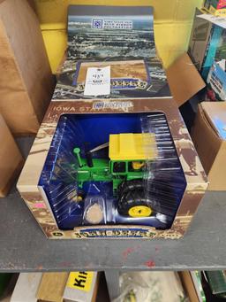 Ertl.1/16 John Deere Iowa State Fair 4320 with cab 1905 of 3500