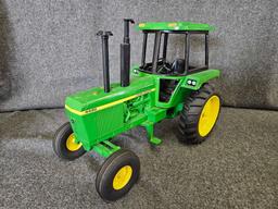 John Deere 4430 with Cab 1/8