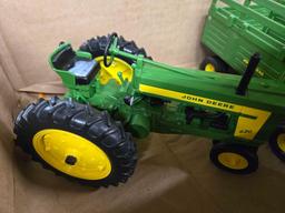 PA Farm show 2002 620, Disc, Hay Wagon