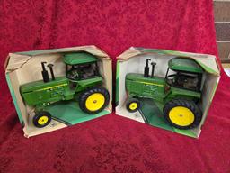 John Deere Row Crop Tractor 1/16 bid x 2