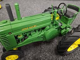 Custom John Deere Model A by Gilson Riecke
