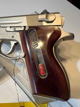 Smith and Wesson Model 39-2, 9MM