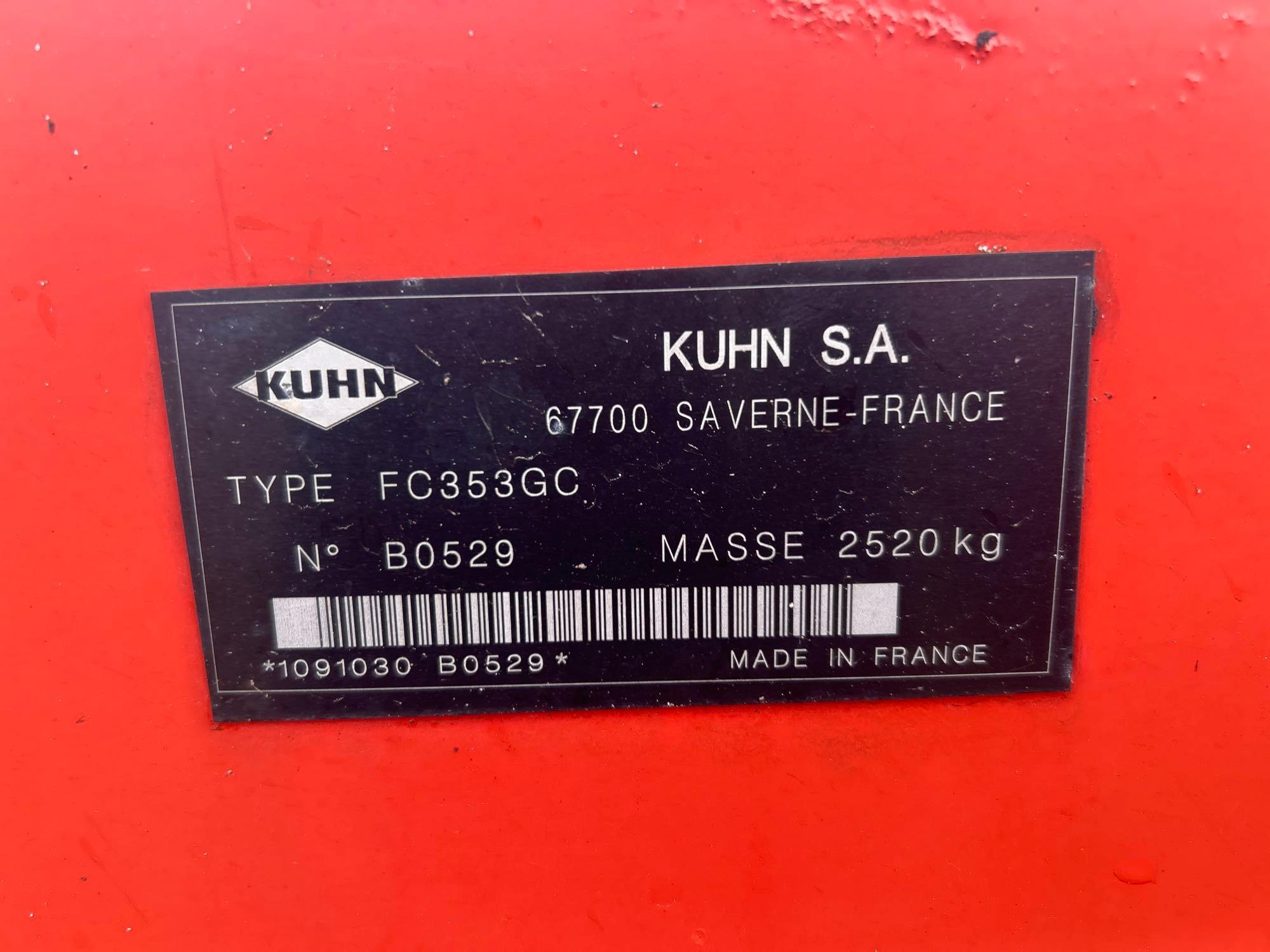 Kuhn FC353 GC 11 1/2 ft center pivot discbine