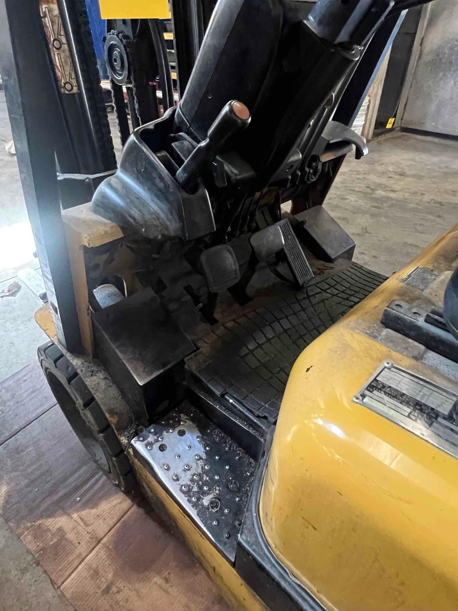 Mitsubishi CAT Tow Motor