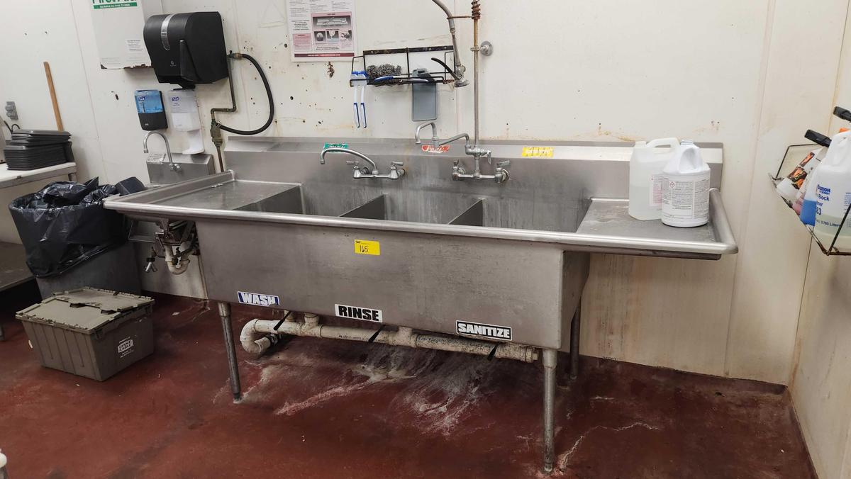 Stainless Sink 31 x 96 Bring Tools to remove