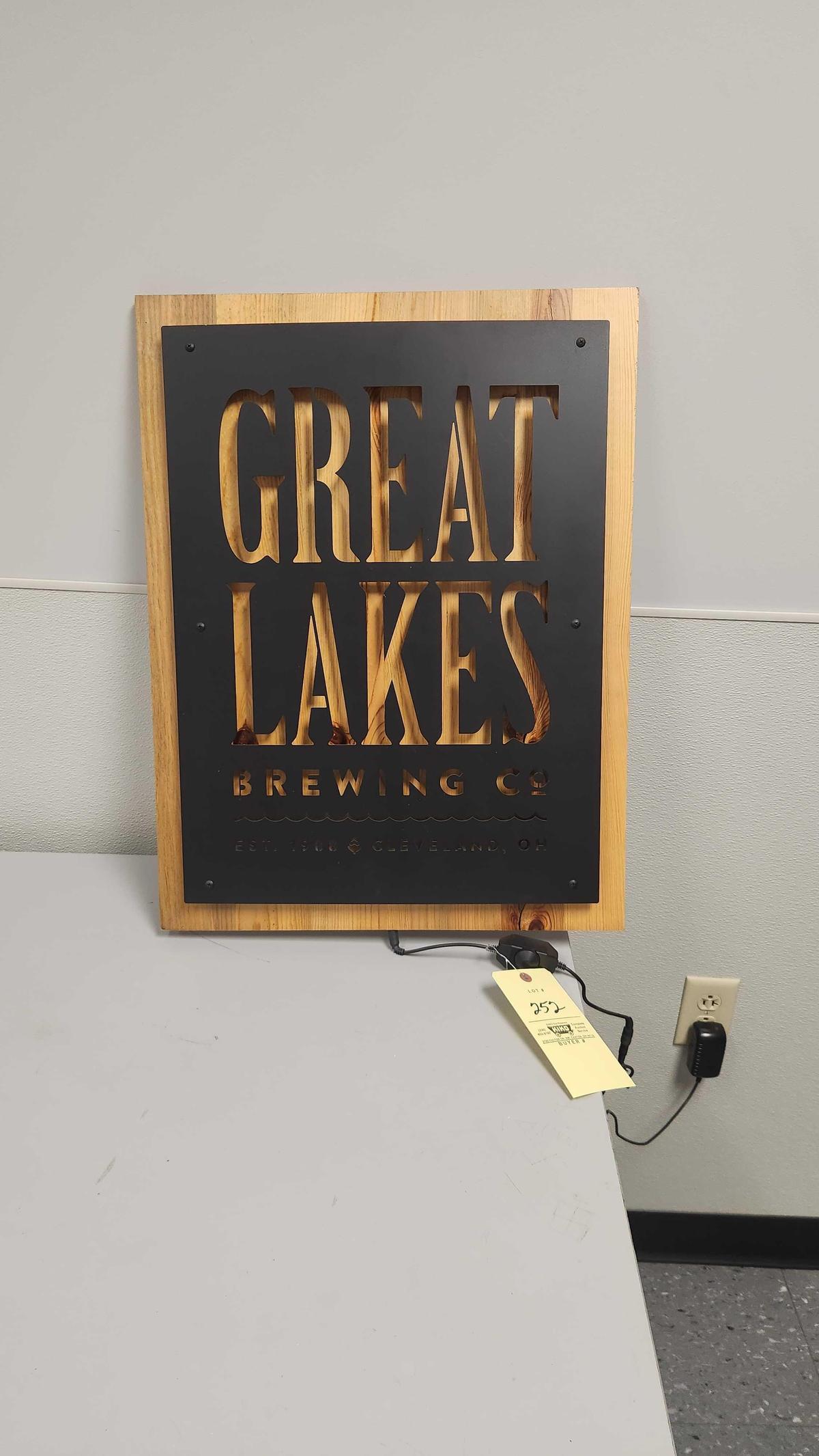 Great Lakes sign, doesn't light up
