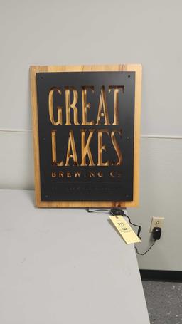 Great Lakes sign, doesn't light up