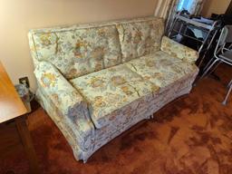 70 In. Floral Pattern Love Seat