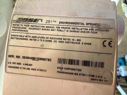pair Bose 521 outdoor Speakers with brackets