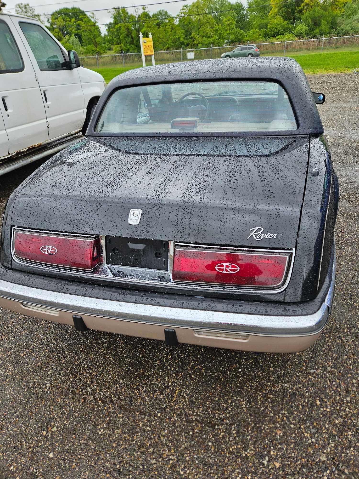 1990 Buick Riviera, runs and drives