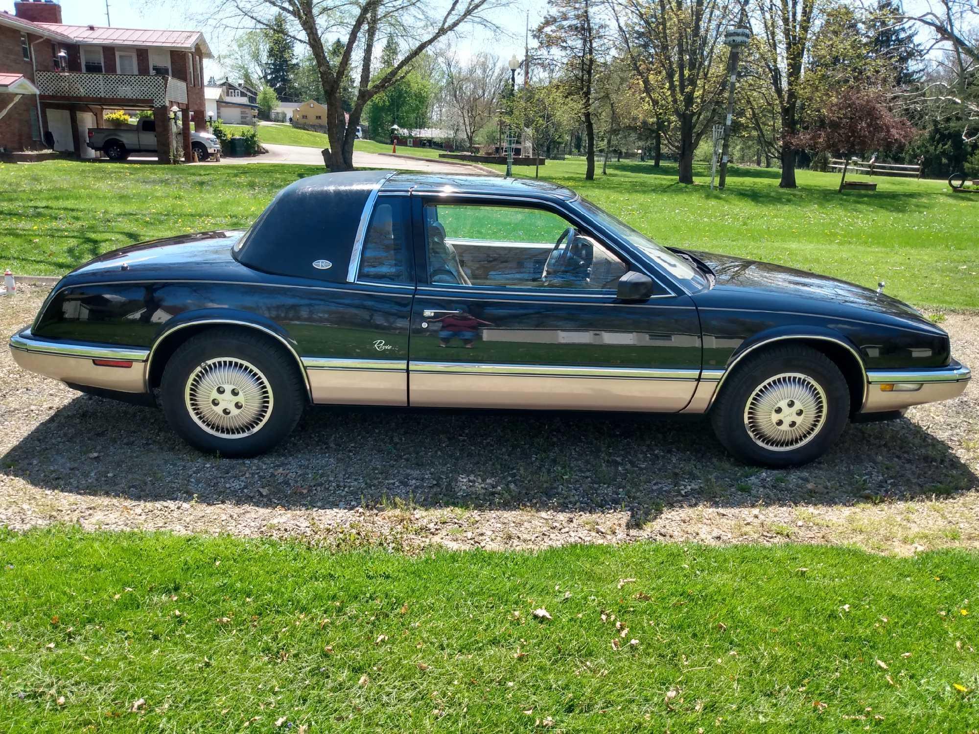1990 Buick Riviera, runs and drives