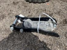 Hydraulic thump clip attachment