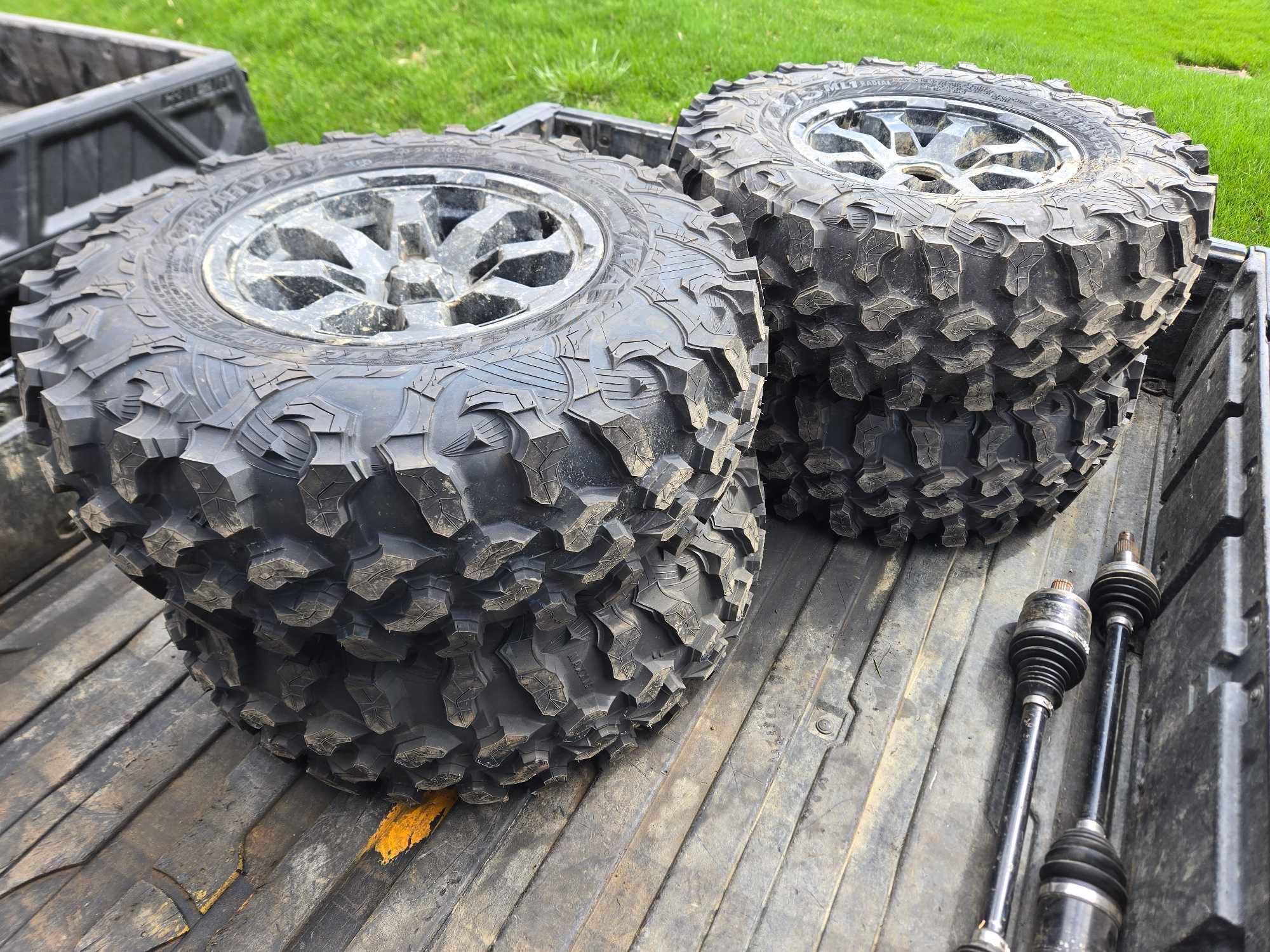 (4) 28x10.00R14 tires on Can-am rims, like new