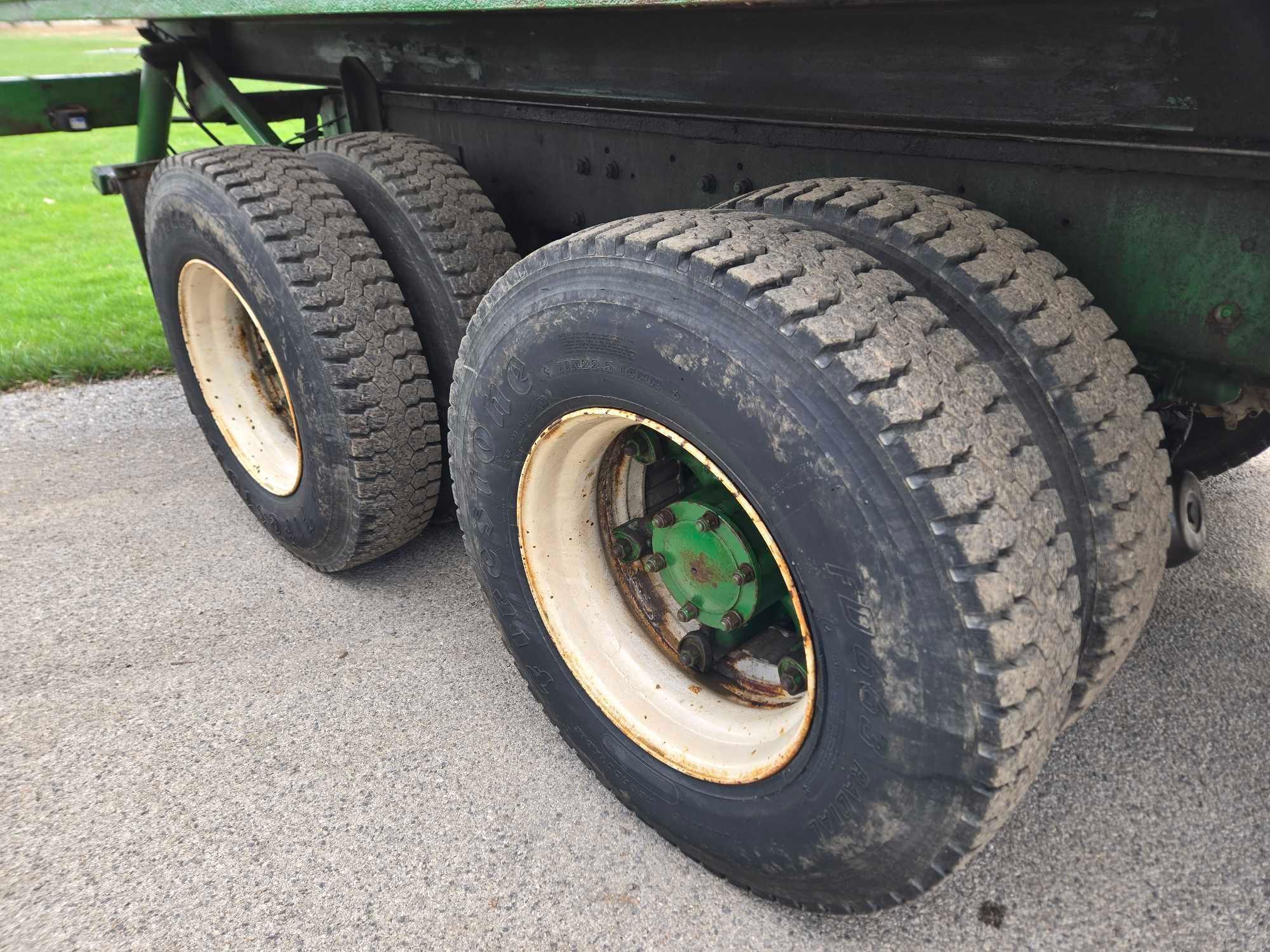 1995 Mack DM690S Roll Back Truck, runs and drives, 20 ft deck with winch