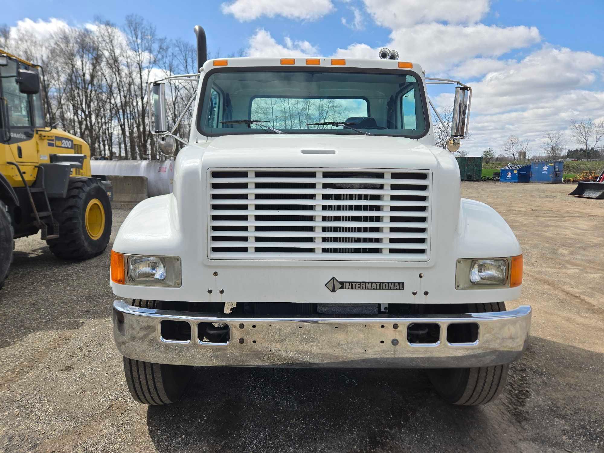 1996 International 4700 DT 466E, 227,754 miles, runs and drives