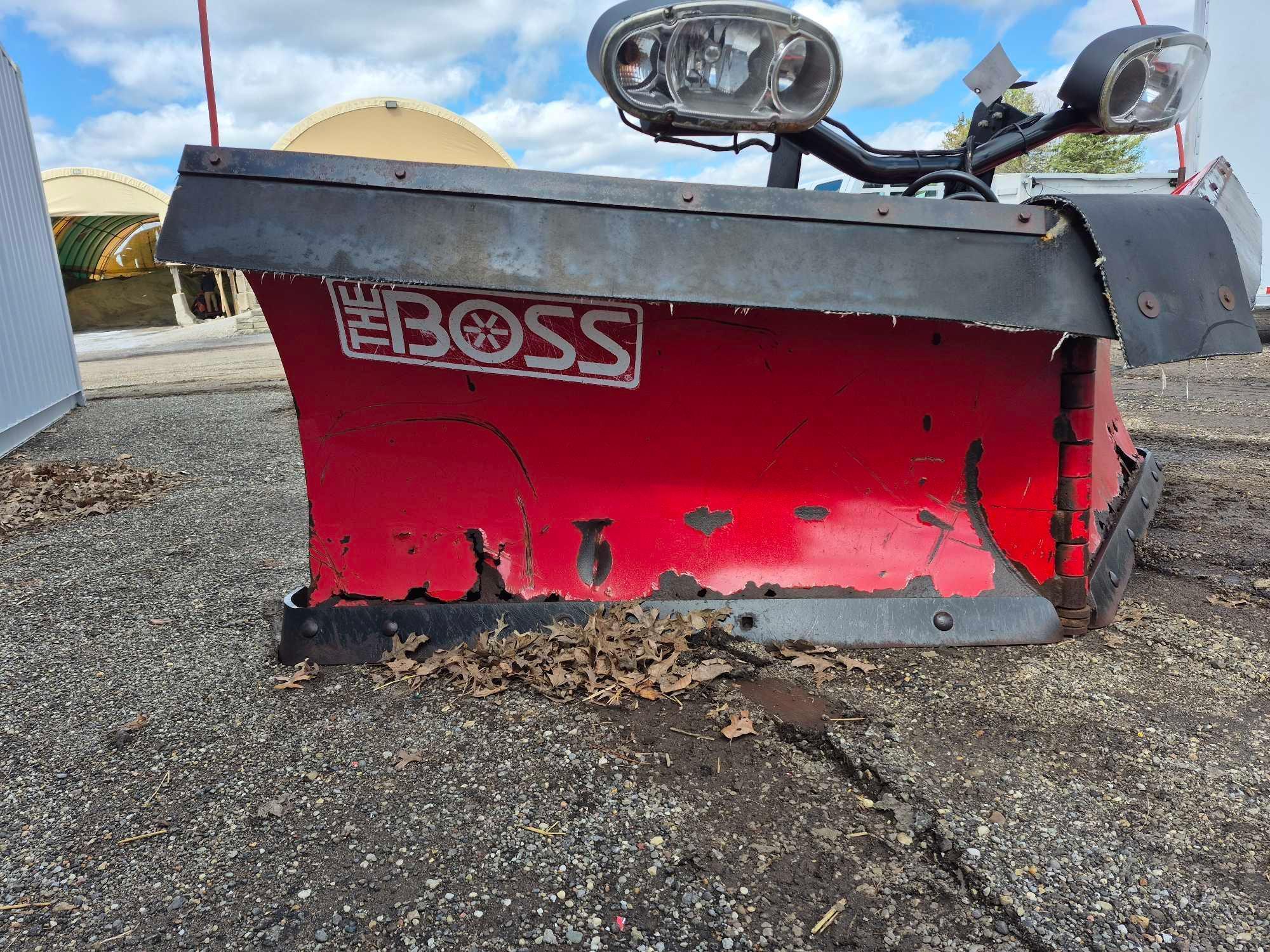 Boss Power-VXT Truck Hydraulic Snow Plow w/ Smart Hitch 2 Mounting System