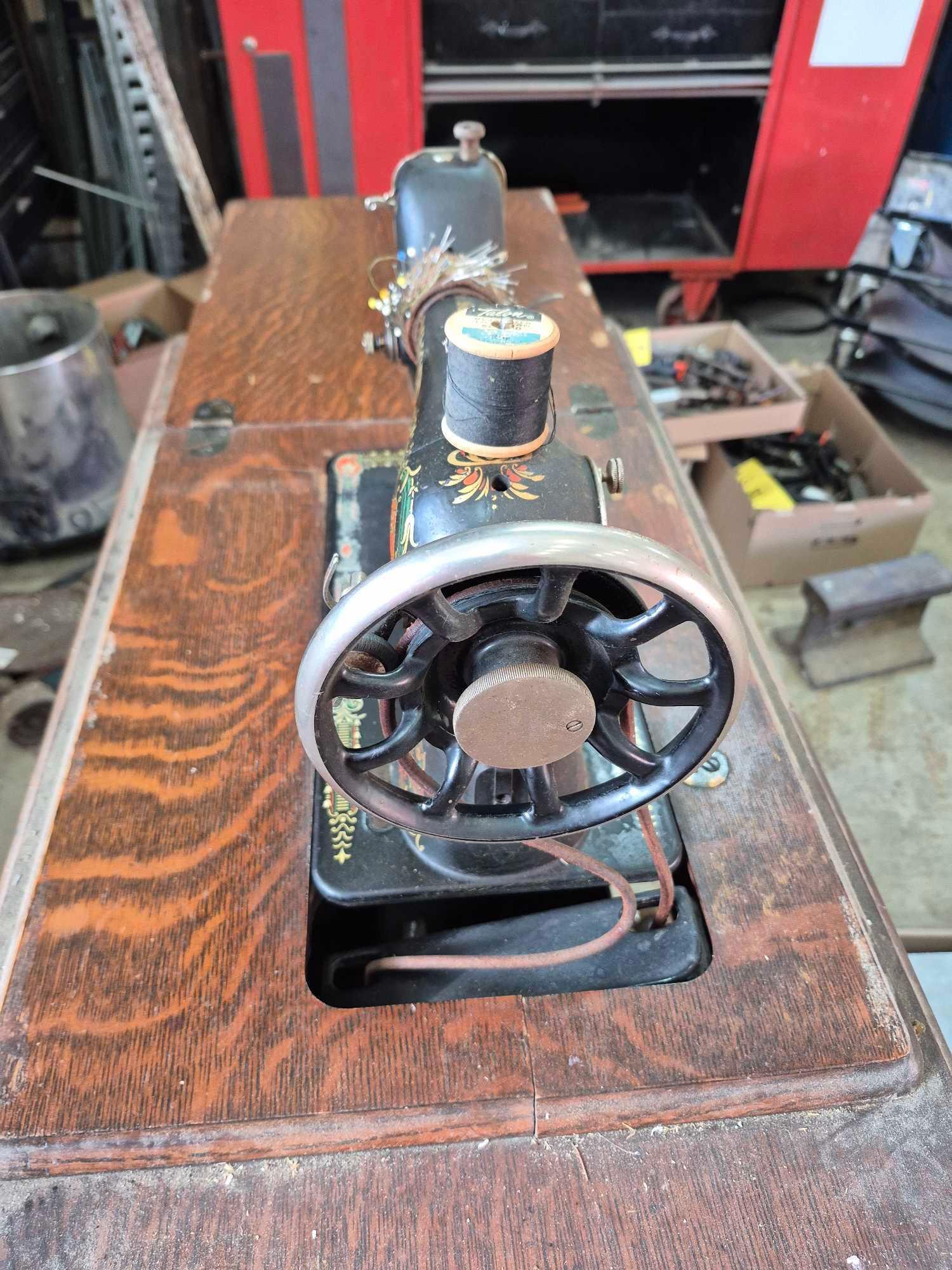 Vintage Singer Sewing Machine with Stand