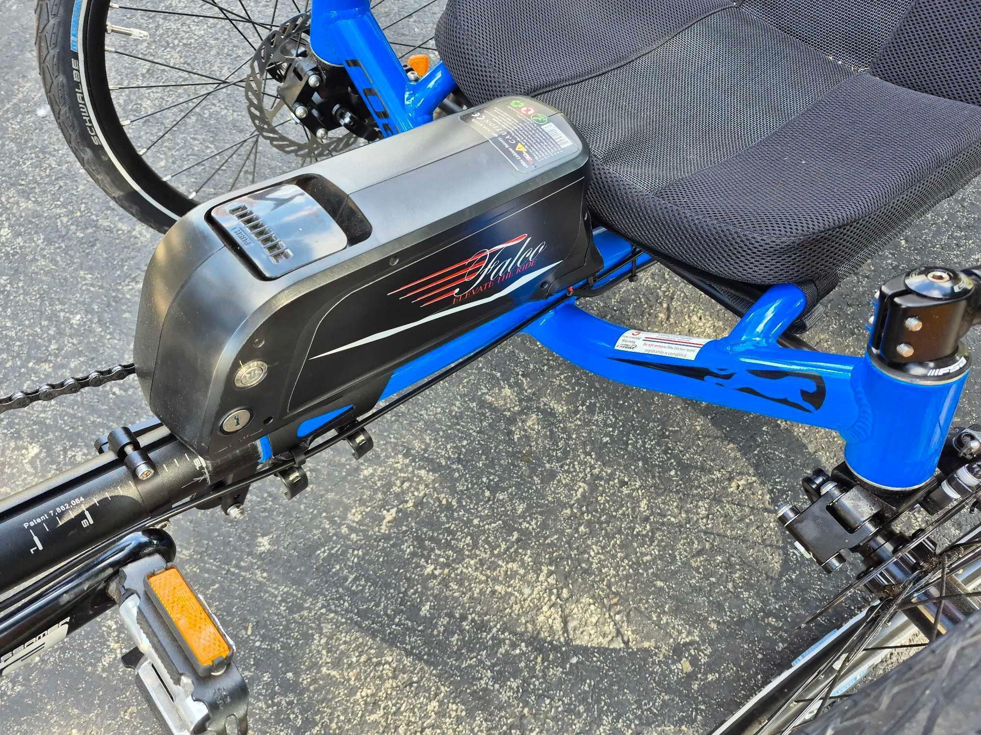 Catrike Road Air Recumbent Bicycle w/ Electric Assist Pedal System & Detachable Battery
