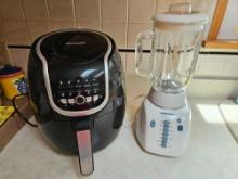 Black & Decker Crush Master Blender & Power XL Air Fryer