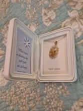 10 KT Gold Angel Star Necklace in Case