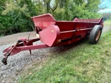 New Holland 516 Manure Spreader