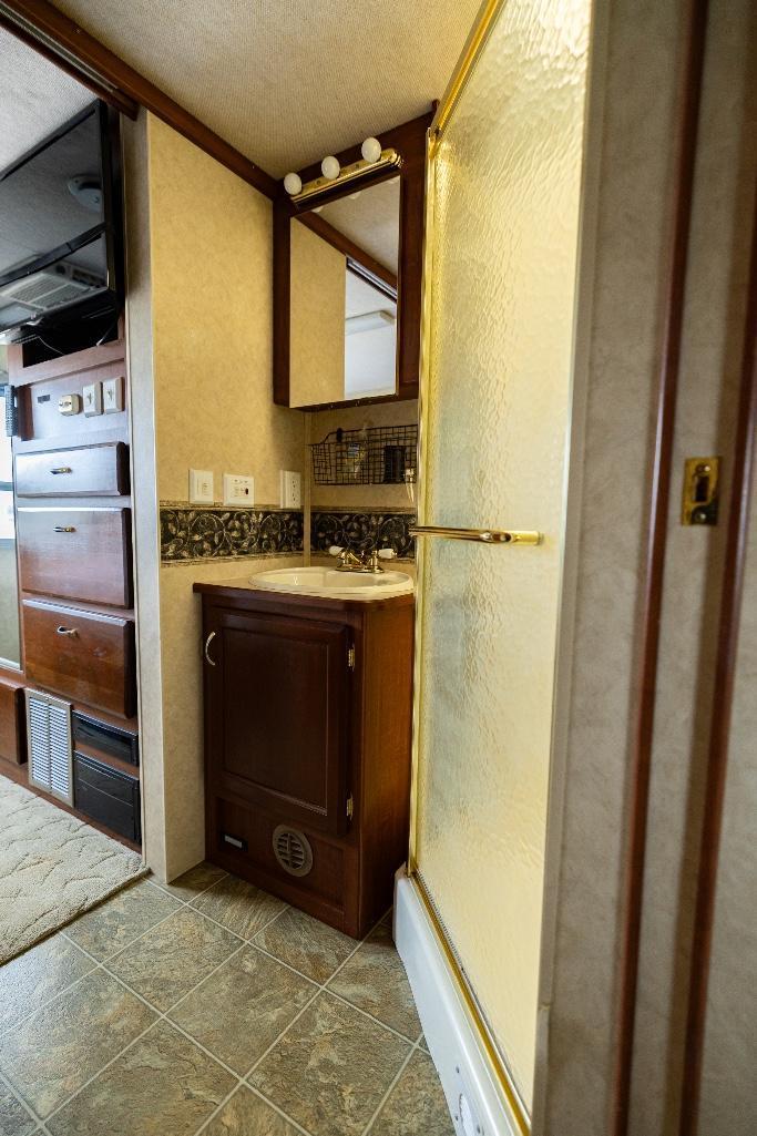 2005 Jayco Seneca 34SS Motorhome