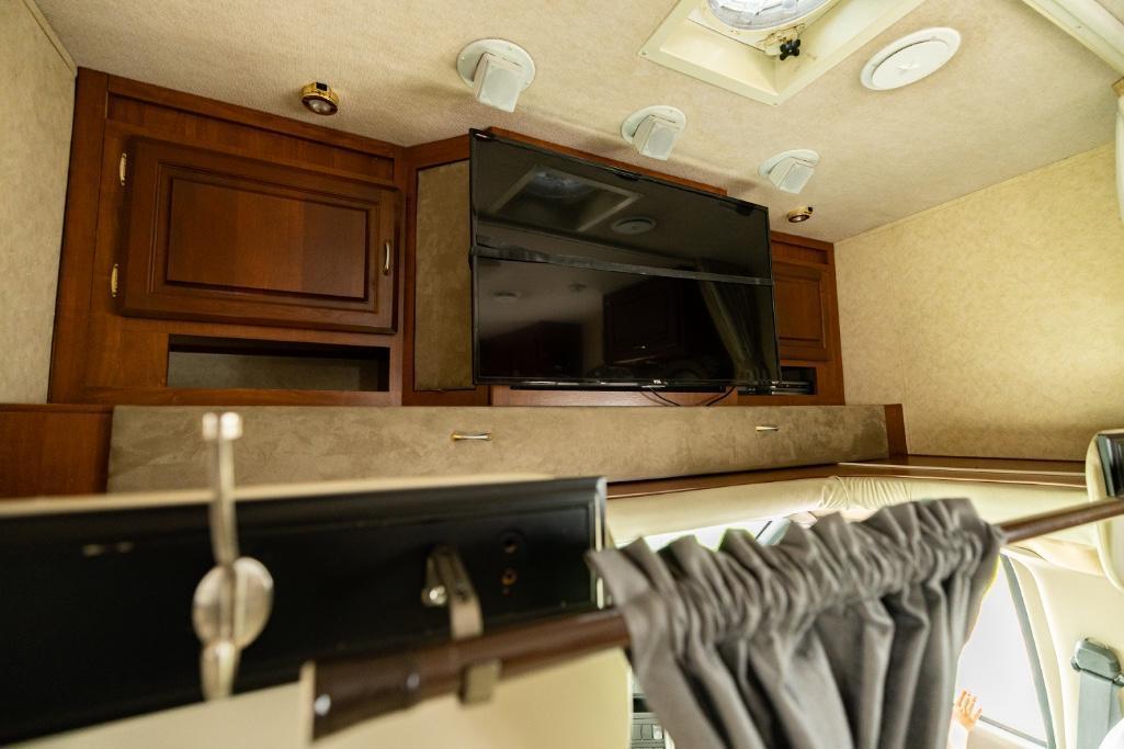 2005 Jayco Seneca 34SS Motorhome