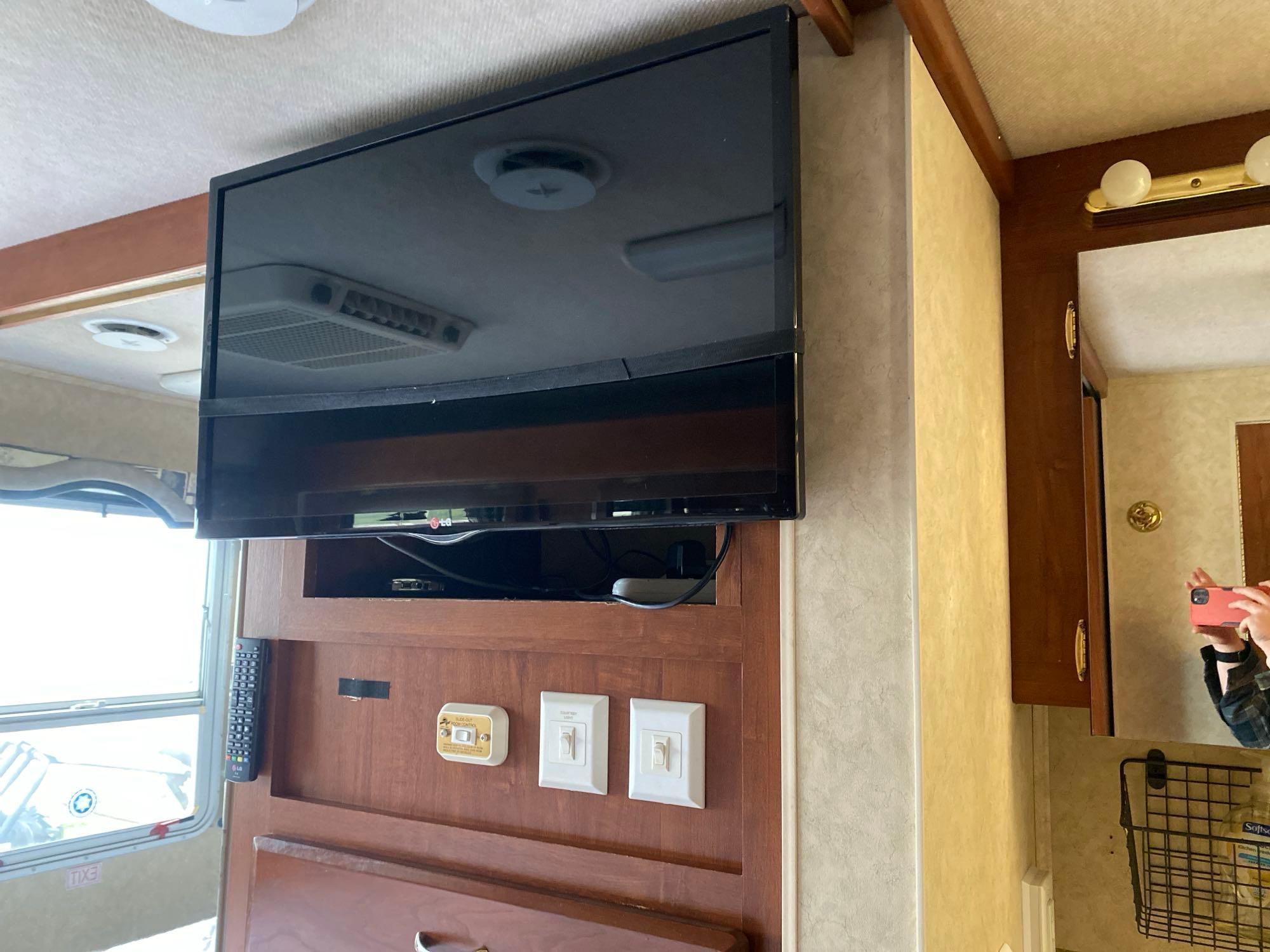 2005 Jayco Seneca 34SS Motorhome