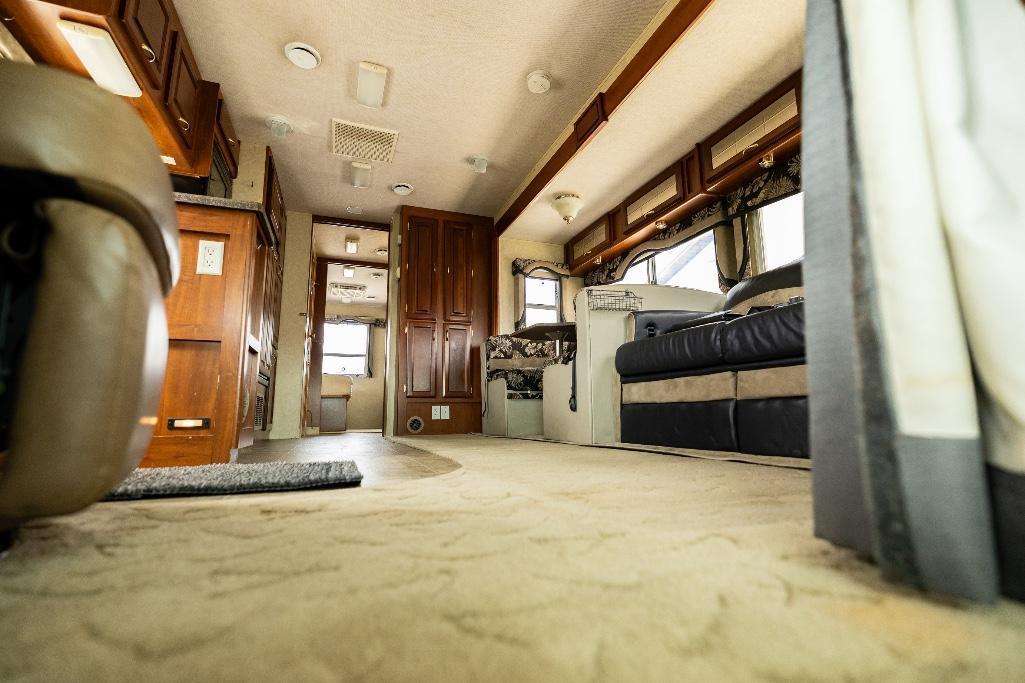 2005 Jayco Seneca 34SS Motorhome