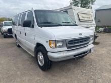 2000 Ford Econoline Wagon Van