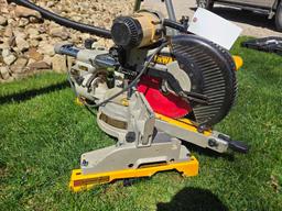 Dewalt 10in compound miter saw with miter saw stand