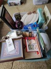 Decor, 2 totes full