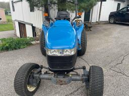 new holland TC33D tractor. 2149 hrs