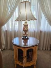 French Provencial End Stand w/ Capodimonte Style Lamp and Games