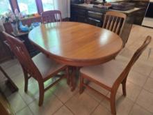 Keller Oak Dining Table w/4 Chairs and Extra Leaf