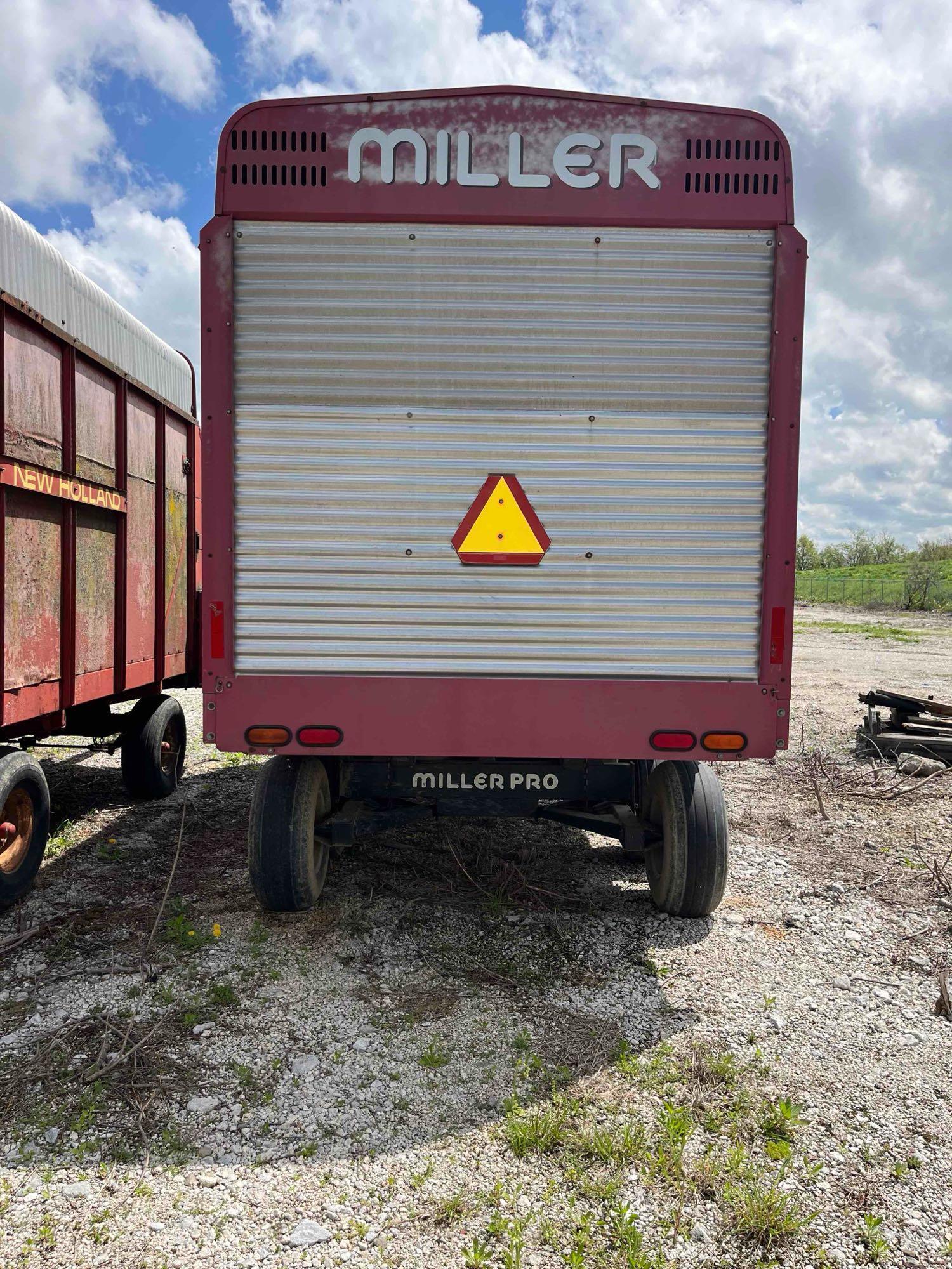 MillerPro 5200 16ft Forage Wagon