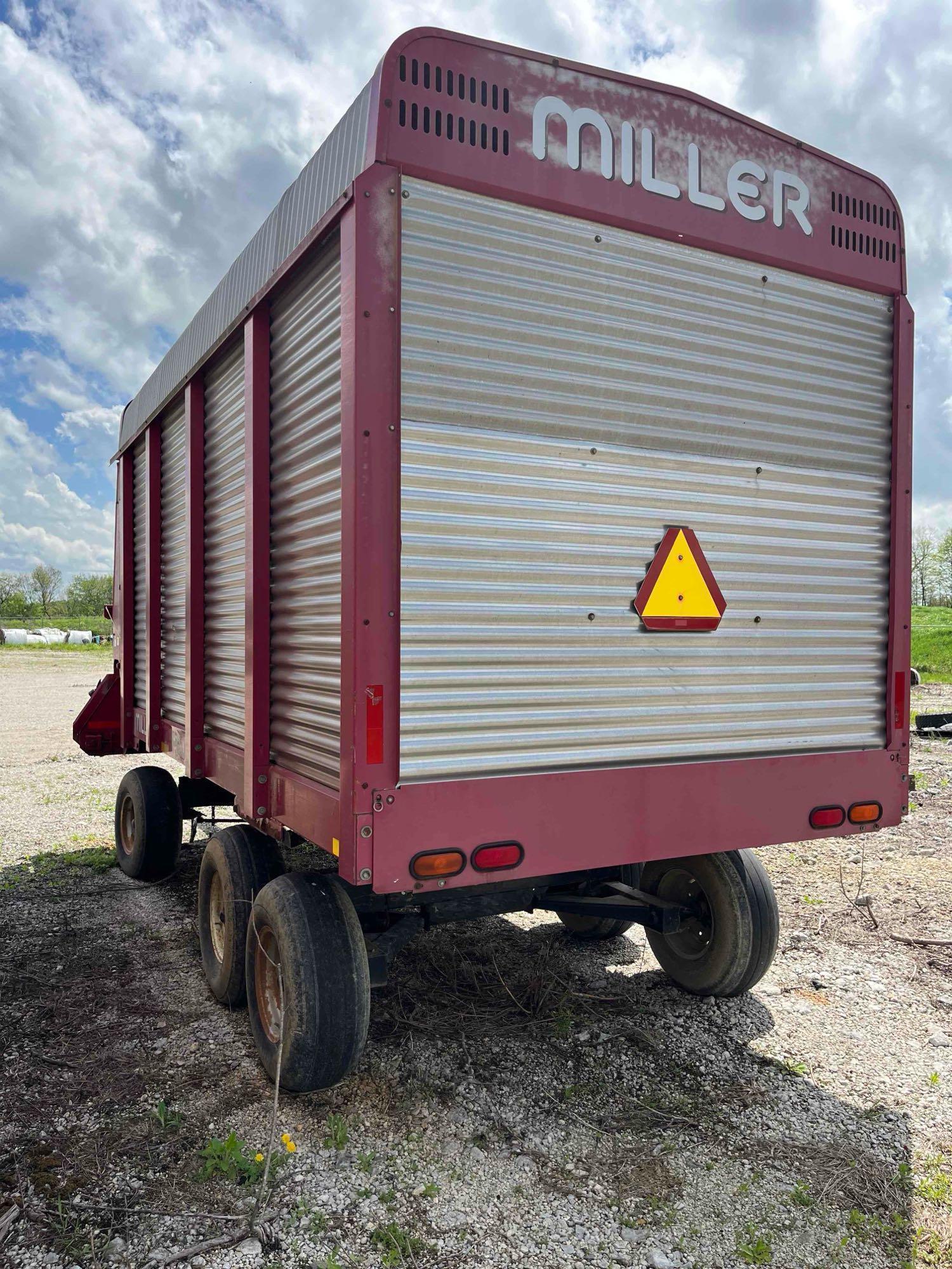 MillerPro 5200 16ft Forage Wagon