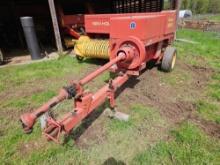 New Holland 565 square baler