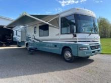 2004 Winnebago Adventurer 38 ft Motorhome