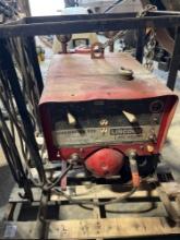 Lincoln Lincwelder 225 with Onan Gas Engine