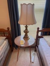 Small table with Lamp
