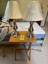 folding stand with 2 lamps